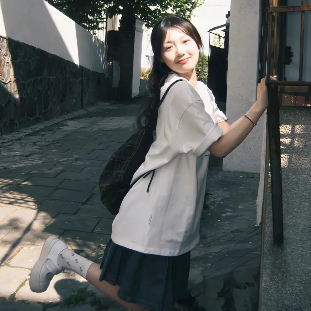 摇摆不定封面